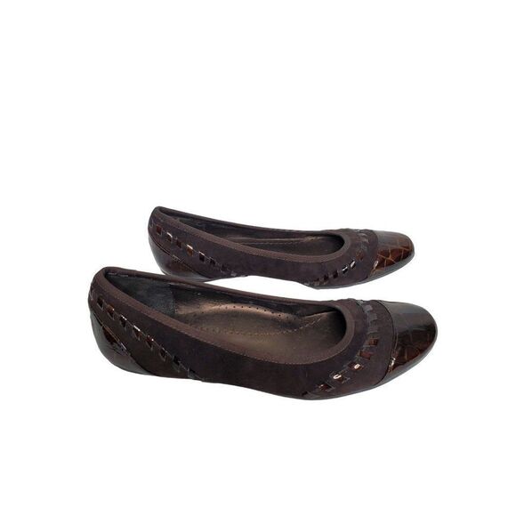 Vaneli Brown Suede and Patent Crocodile Detail Ballet Flats Narrow - Picture 1 of 7